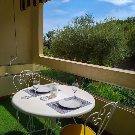 Apartment Renovated Apartment, Air-conditioned 5min From Sea