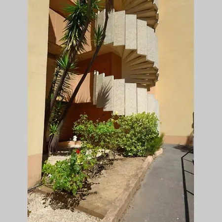 Apartamento Renovated Apartment, Air-conditioned 5min From Sea Saint-Raphaël