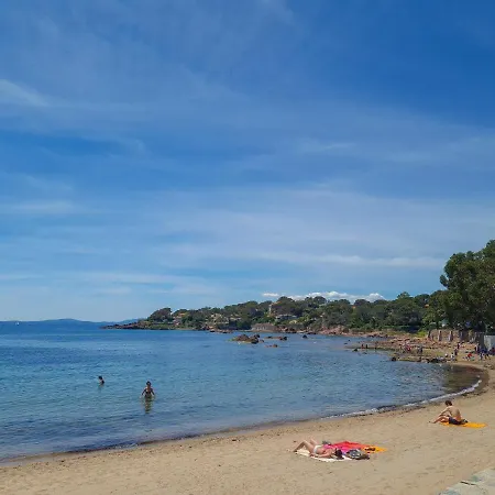 Appartement Renovated Apartment, Air-conditioned 5min From Sea